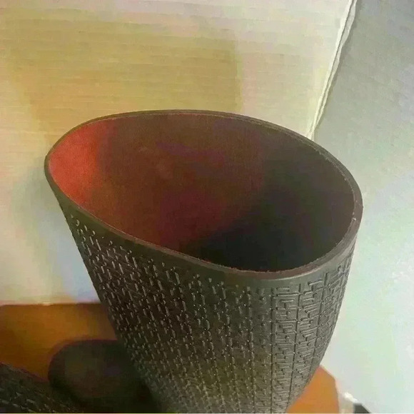 Tommy Hilfiger WOMEN'S Black Raindrop Waterproof Textured Rain Boots Size 9 US - Picture 6 of 9